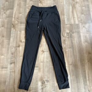 NEW Halara Play It My Way Jogger Women Small Black Drawstring Pull On Pant